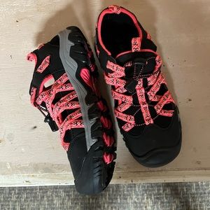 Outdoor Hiking/Water Shoes
